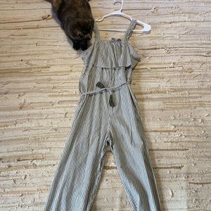 Super cute jumpsuit!
